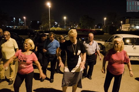 Pane e Pomodoro, anziani ballano fino a notte fonda: �Ritorniamo giovani�
